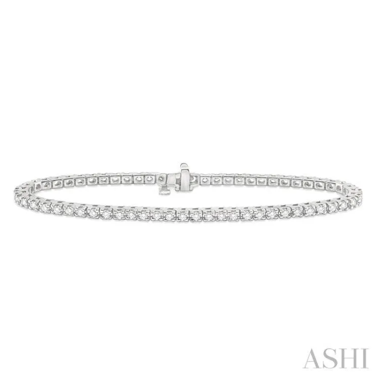 2 Ctw Square Shape Round Cut Diamond Tennis Bracelet in 14K White gold