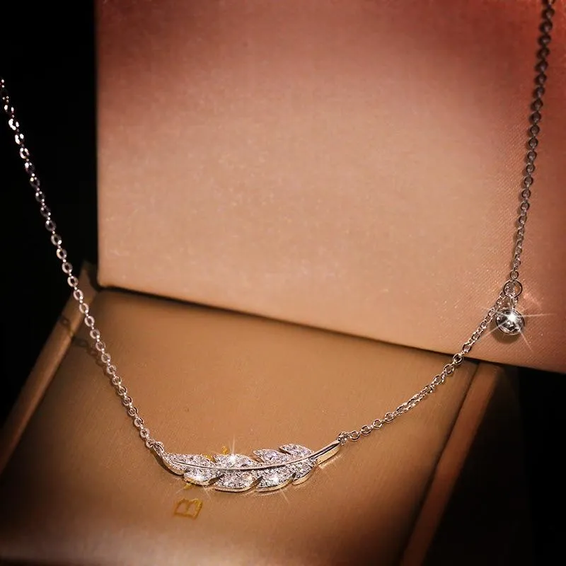 Feather Leaf Dazzling Necklace