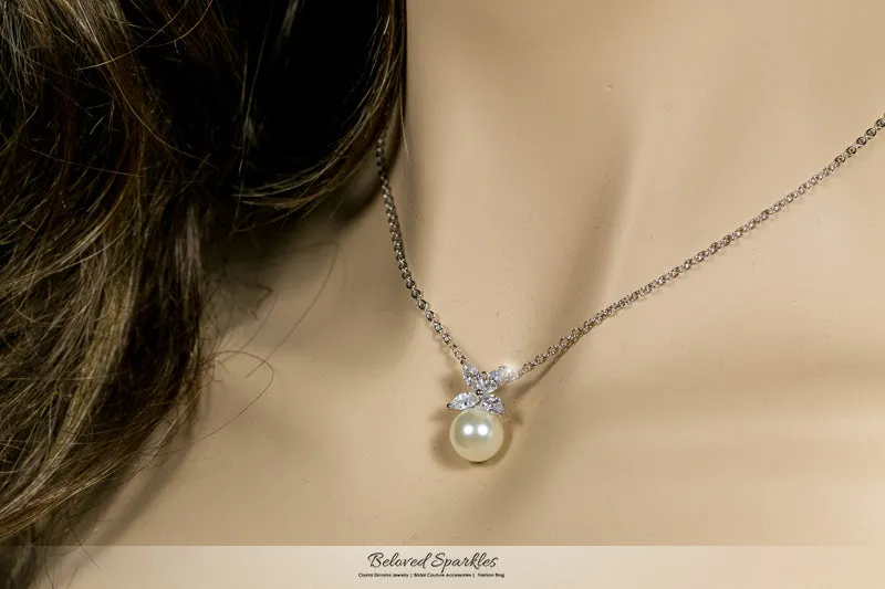 Misty Flower Pearl Pendant