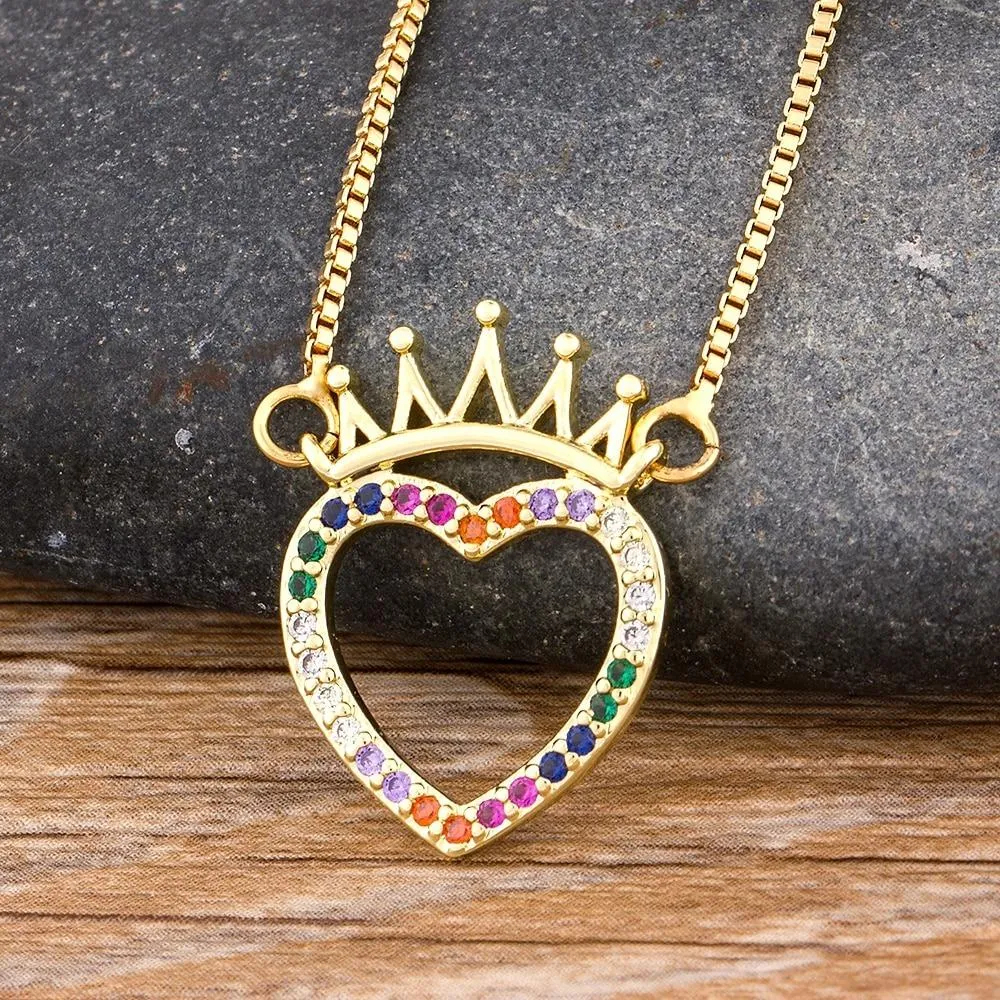 Queen of Hearts Rhinestone Adorned Necklace